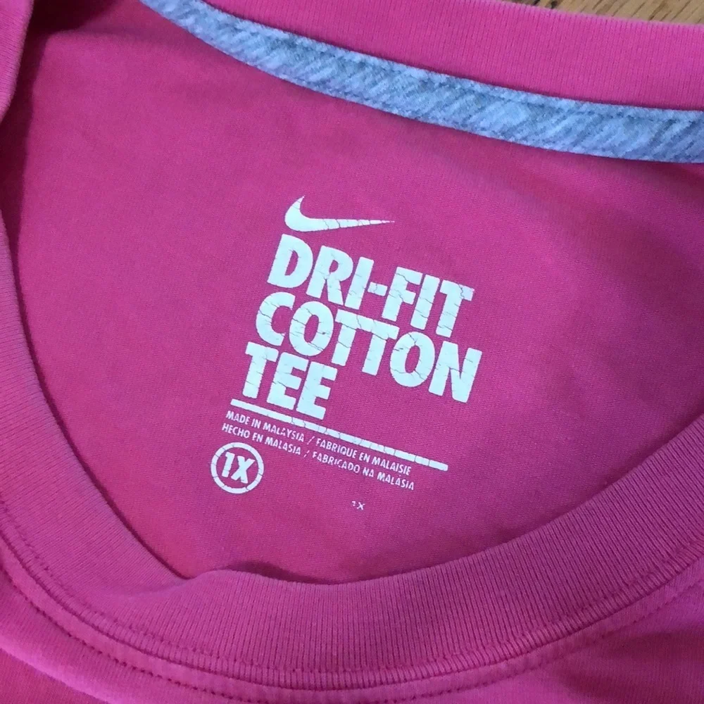 Nike dri-fit cotton tee hot pink logo